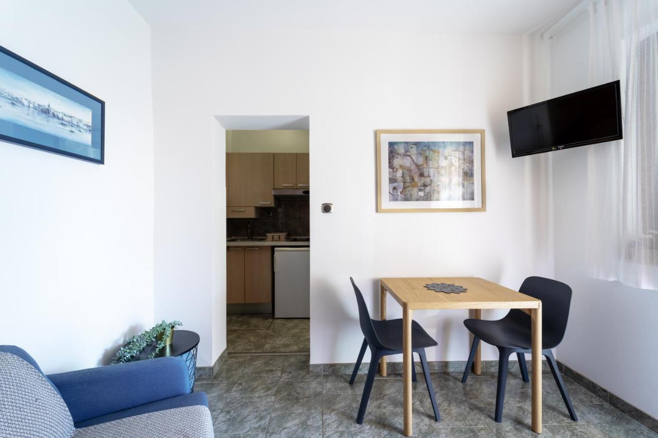 Apartamento Erika Krk Town Exterior foto
